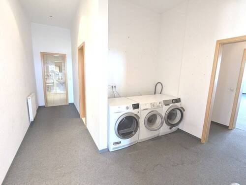 Flur / WM / Teeküche - 