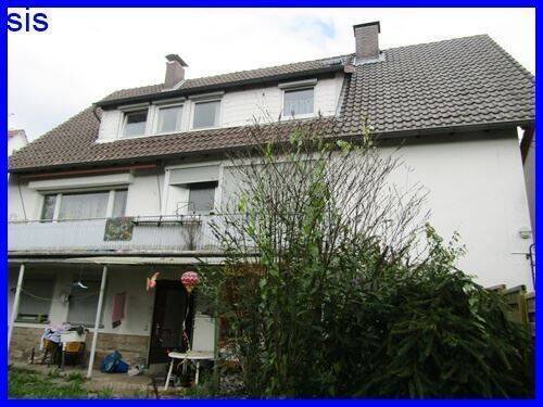Hausansicht - 9 Zimmer Mehrfamilienhaus, Wohnhaus zum Kaufen in Neukirchen
