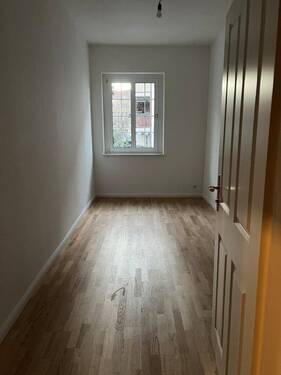 Zimmer 1 - 3 Zimmer Etagenwohnung in Leipzig