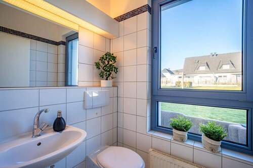 Für Gäste steht ein zusätzliches WC zur Verfügung. - 