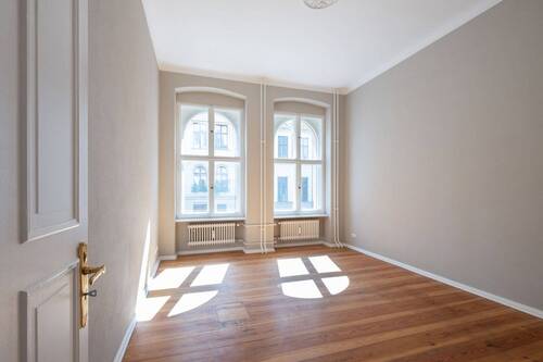 Schlafzimmer - 3 Zimmer Etagenwohnung zum Kaufen in Berlin