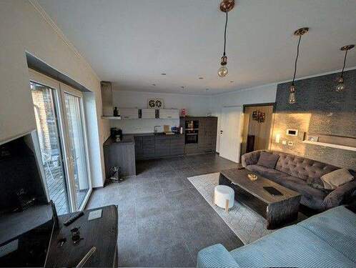 Wohnbereich mit Küche Anbau - 