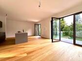 Wohnbereich mit Küche - 2 Zimmer Etagenwohnung zur Miete in Berlin / Nikolassee
