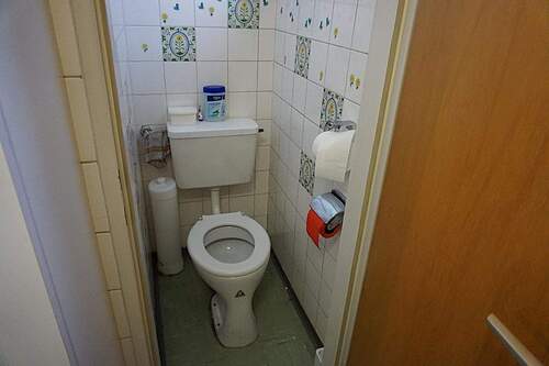 UG Toilette - 