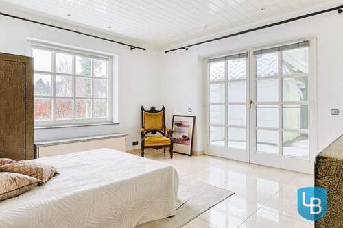 Individuell nutzbares Zimmer mit Zugang zur Terrasse - 