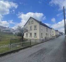 Großzügiges Zweifamilienhaus mit Charme - Pulsnitz Oberlichtenau