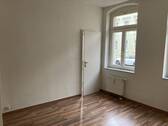 Wohnzimmer - Etagenwohnung mit 50,30 m² in Zwickau zum Kaufen