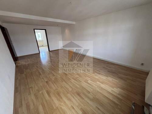 Wohnen - 4 Zimmer Etagenwohnung in Gera
