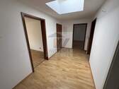 Flur - Etagenwohnung mit 90,00 m² in Gera zur Miete