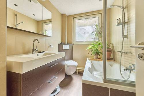 Badezimmer EG - Doppelhaushälfte mit 144,60 m² in Weinheim zum Kaufen