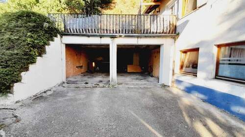 Garage - 