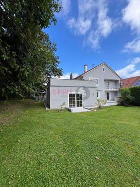 Haus 2 mit Garten und Terasseb - 