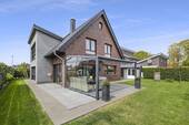 Terrasse - Exklusives Architektenhaus in Bestlage: Hochwertiges Wohnerlebnis mit maximaler Flexibilität