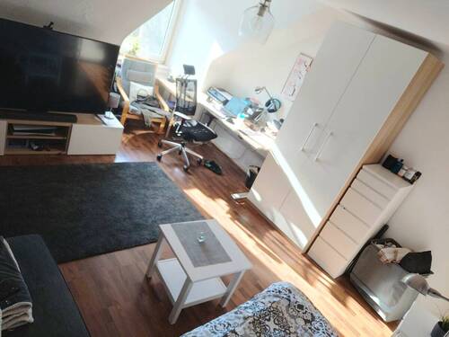 Zimmer rechts - 