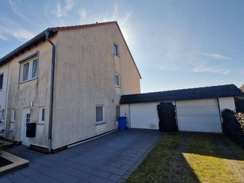 Garage - Einfamilienhaus mit 120,00 m² in Wiedemar zum Kaufen