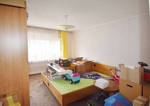 ...mit hellen Wohnräumen im Erdgeschoss - 