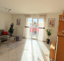 Wunderschöne und sehr gepflegte 2-Zimmer-Wohnung mit sensationeller Dachterrasse in guter Wohnlage - Amberg