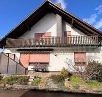 *** Doppelhaushälfte mit Potenzial in Lampertheim ***