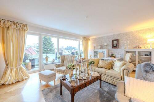 Wohnbereich - 3 Zimmer Etagenwohnung zum Kaufen in Hamburg / Rahlstedt