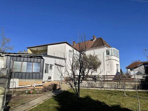 Hausrückseite vom garten - 9 Zimmer Mehrfamilienhaus, Wohnhaus in Minden
