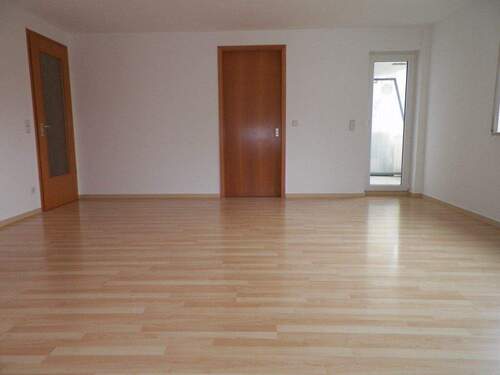 Wohnzimmer - 3 Zimmer Etagenwohnung in Zwickau