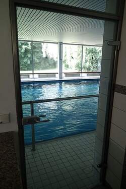 Schwimmbad - 