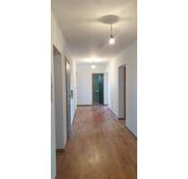 Eggstätt: Erstbezug nach Sanierung 3-Zimmerwohnung mit Balkon - Eggstädt