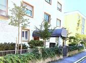 Gepflegtes Haus - Luitpoldhain! Modernisierte 3-Zi.-Wohnung mit BLK, Garage, ruhige Grünlage, Nähe Innenstadt