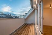 Balkon/Terrasse - Frisch sanierte 2-Zimmer-Dachgeschosswohnung mit Charme und Weitblick