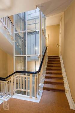 Treppenhaus - 2 Zimmer Etagenwohnung zum Kaufen in Berlin