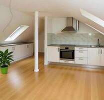 Sehr helle, moderne DG- Wohnung in kleiner Einheit, ca. 90m² Grundfläche mit Garten und Stellplatz - Beindersheim