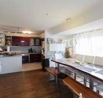 Hell, offen, großzügig - Dachgeschosswohnung mit Veranda & Stauraum - Stuttgart Feuerbach