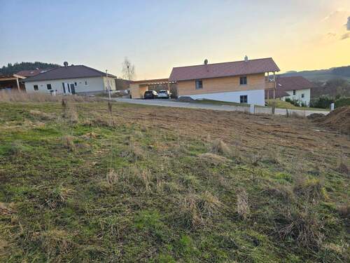 Bild Grundstück.jpeg - 5 Zimmer Einfamilienhaus in Haibach