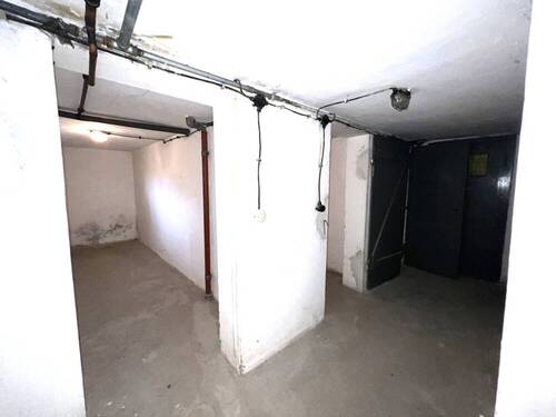 Keller linkes Haus - 