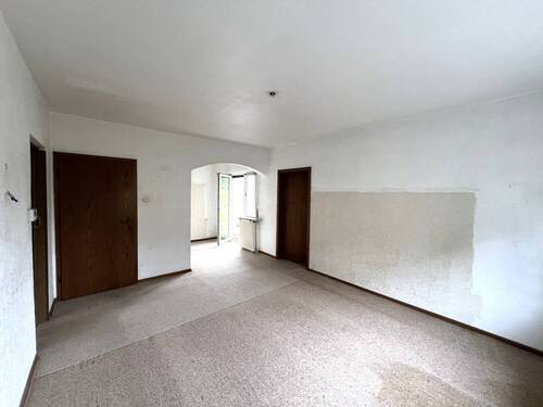 Wohn- und Esszimmer EG rechtes Haus - 