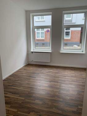 Zimmer 3 - 