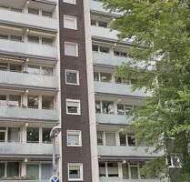 Attraktive 3,5 Zimmer-Eigentumswohnung mit Balkon und Personenaufzug in gepflegten Mehrfamilienhaus - Essen Überruhr-Holthausen