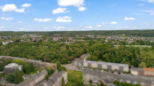 Hausansicht und Umgebung - 