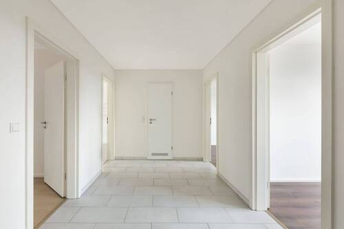 WE 3. OG frisch saniert - 1 Zimmer Mehrfamilienhaus, Wohnhaus in Düsseldorf