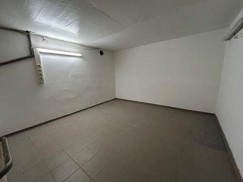 Raum im Untergeschoss - 