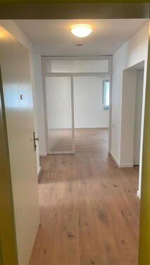 Bild 1 - Exklusive 3,5-Zimmer-Wohnung am Wasserturm Hockenheim - Erstbezug nach Renovierung, 2 Balkone