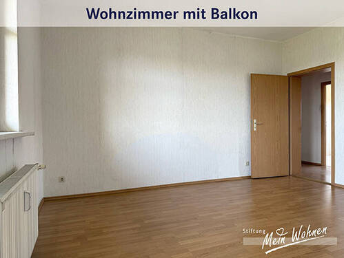 Wohnzimmer mit Balkon - 