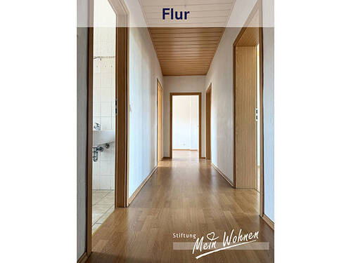 Flur - 4 Zimmer Etagenwohnung zur Miete in Bad Dürrenberg