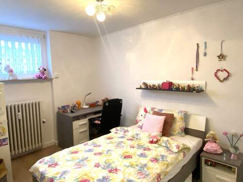 Kinderzimmer o. Arbeitszimmer - 