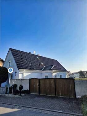 Wohnhaus - Charmanter Wohntraum mit Feldblick