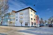 Bild 1 - Attraktives Eckhaus Bremerhaven-Mitte - 7 Wohnungen, Balkone