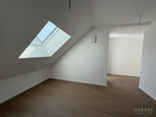 Schlafzimmer mit Ankleide - 