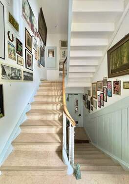 Treppenhaus 2. OG2.jpg - 