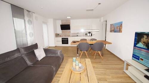 Wohnen-Küche - 3 Zimmer Etagenwohnung zur Miete in Straubing