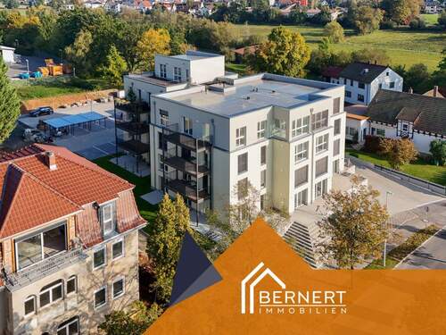 seitliche Ansicht links - 5 Zimmer Büro in Sonnefeld